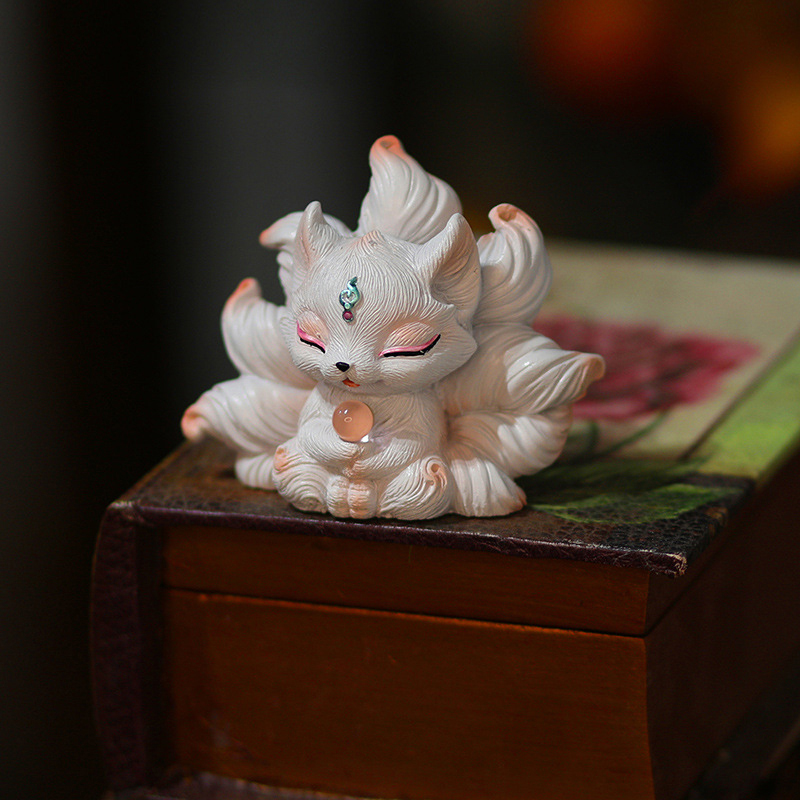 Cute Nine-tailed Fox Miniature - огляд і ціна Resin Art Aesthetic