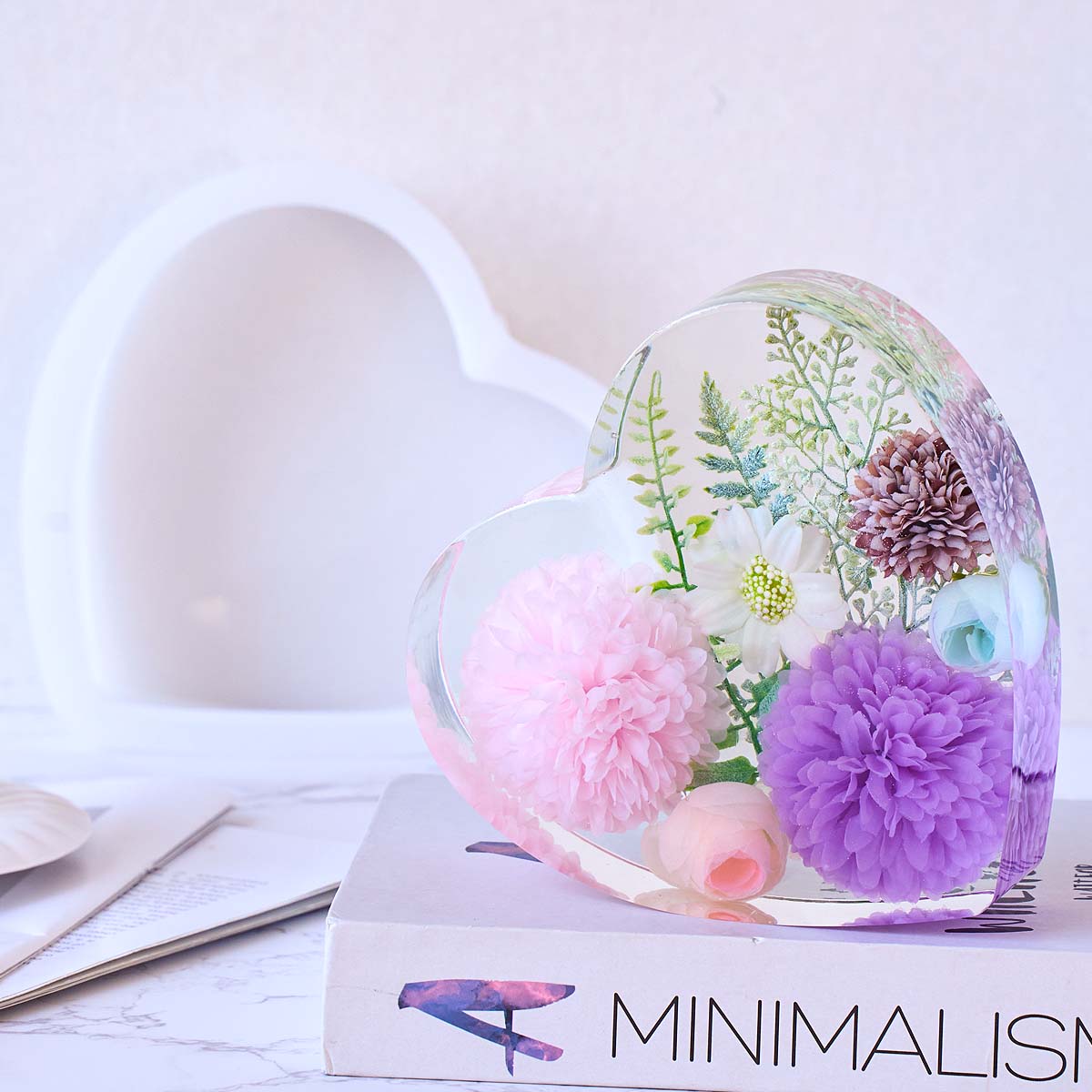 Heart Hexagon Ornament Bookend - огляд і ціна Resin Art Stone